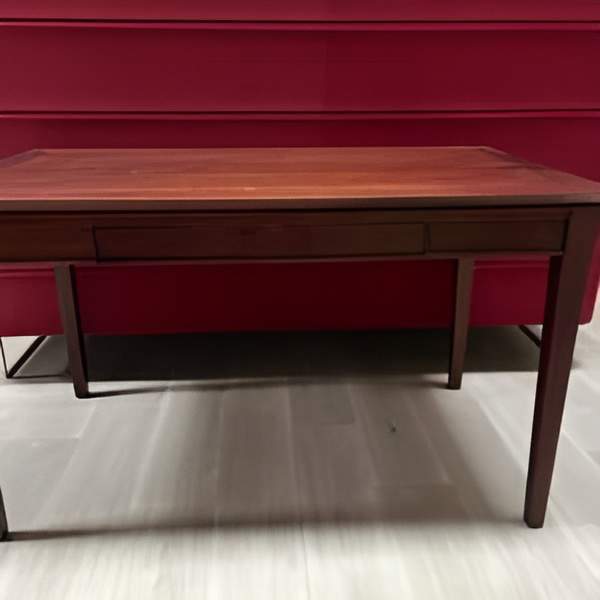 Bureau bois massif 140×80. 400 € HT