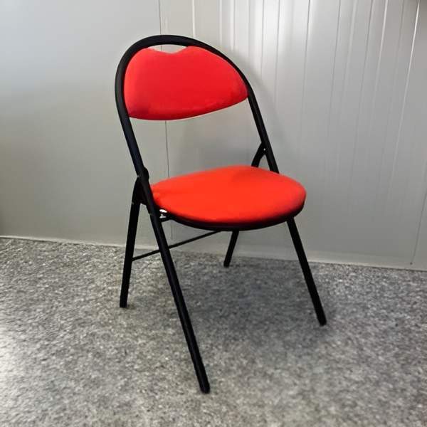 Chaise pliante tissu rouge confort. Quantité : 2.  <s>129,00 € HT</s> -50%