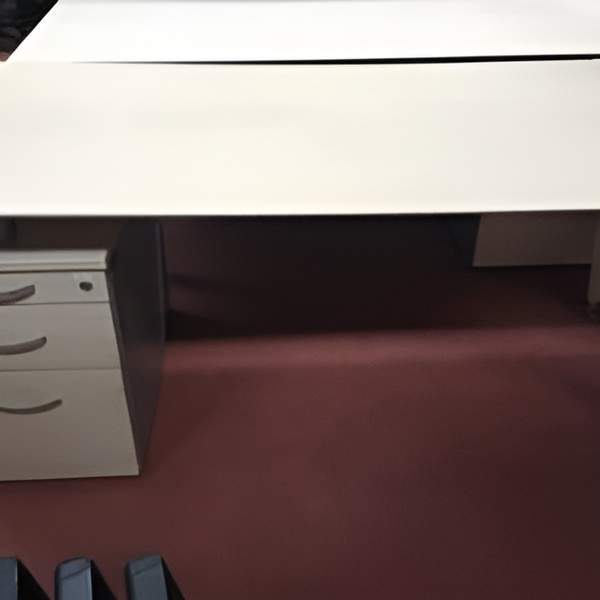 Bureau direction 20×100, coloris érable. Quantité 2: 550,00 € HT unitaire