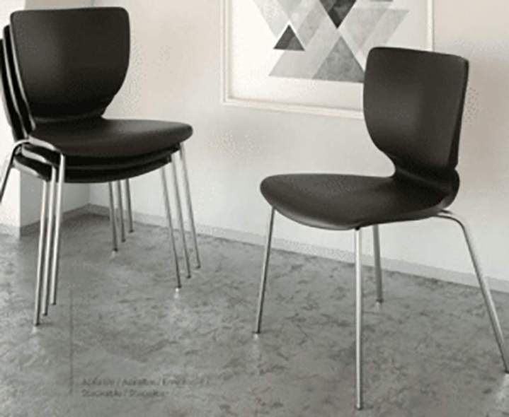 Chaise collectivité Hito en plastique, disponible en 4 coloris. 85,00 € HT